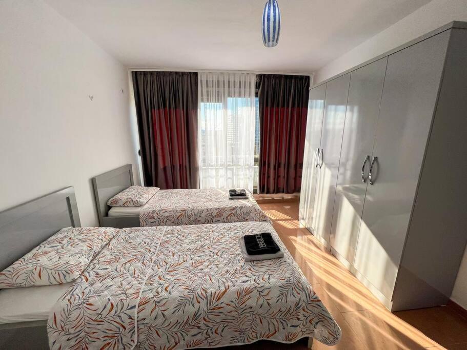 Scanderbeg Square 2Br Apt Tirana Extérieur photo