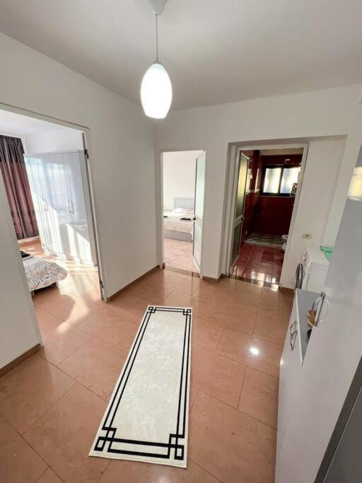 Scanderbeg Square 2Br Apt Tirana Extérieur photo