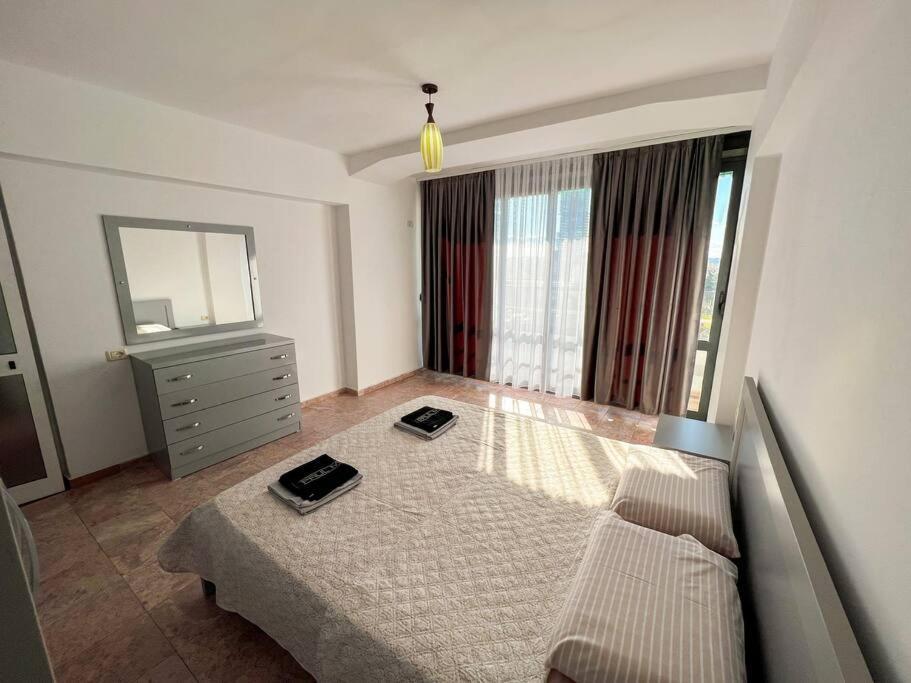 Scanderbeg Square 2Br Apt Tirana Extérieur photo