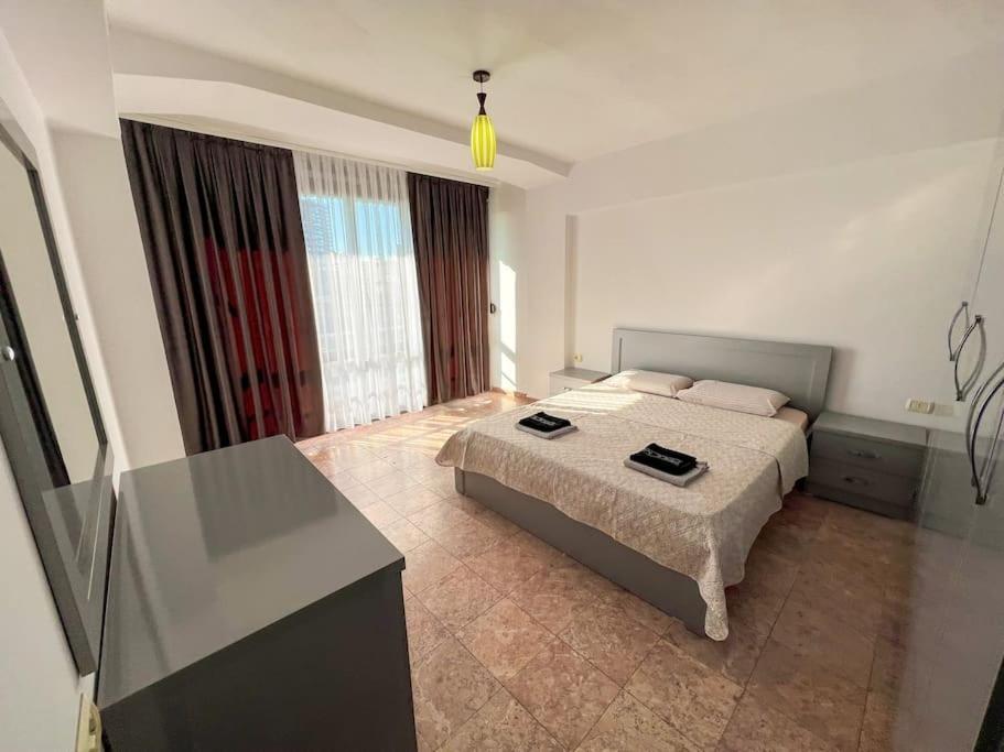 Scanderbeg Square 2Br Apt Tirana Extérieur photo